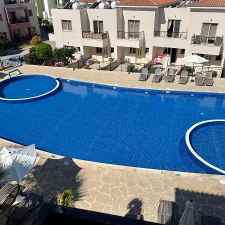 Kings Resort 1 Bedroom Apartment 파포스 외부 사진