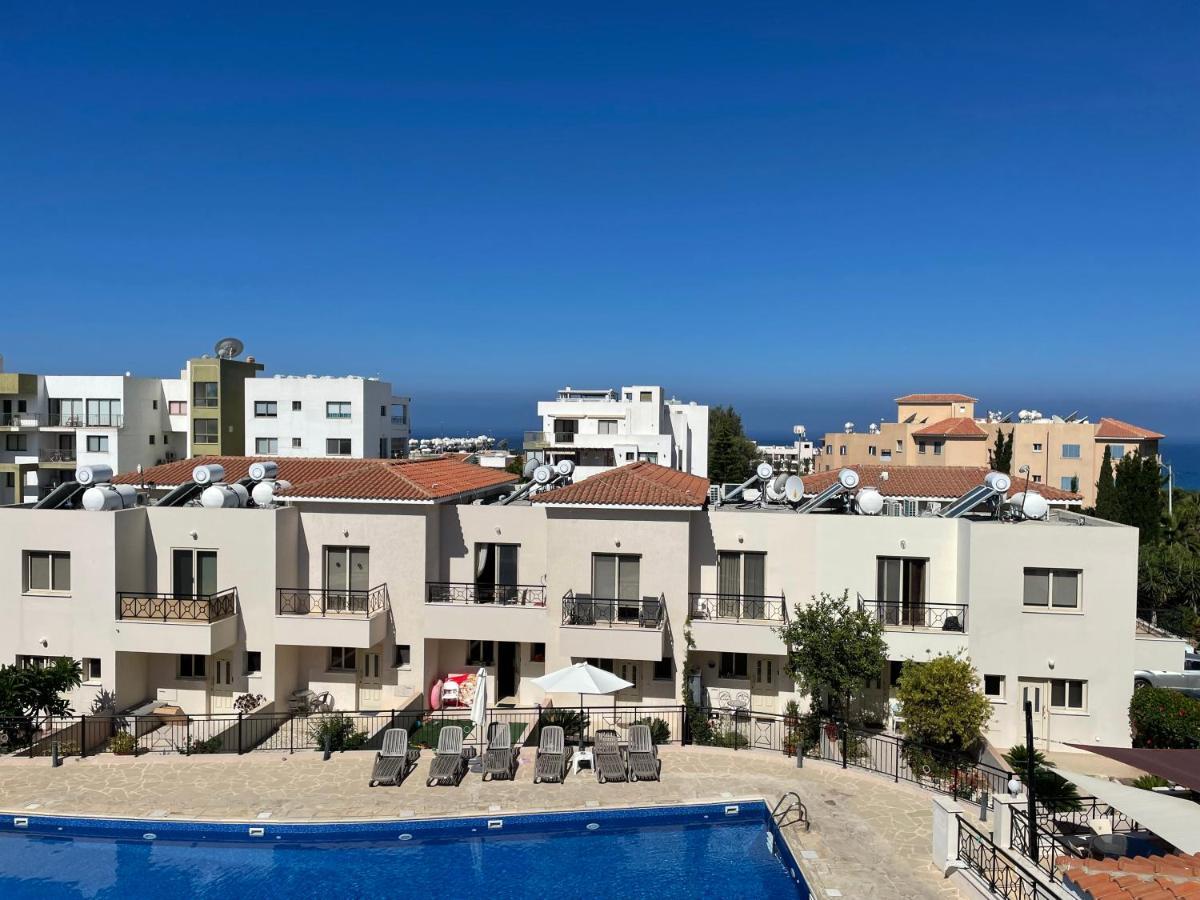 Kings Resort 1 Bedroom Apartment 파포스 외부 사진