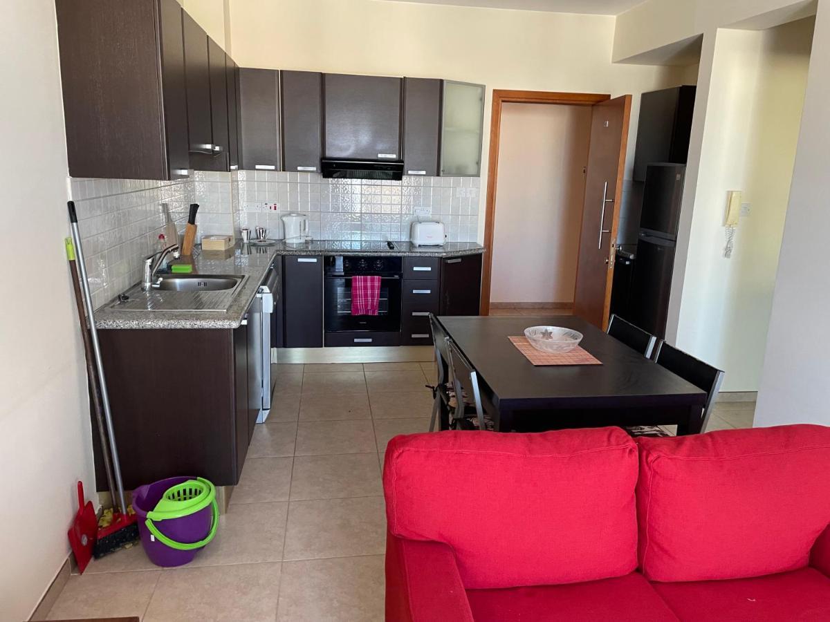 Kings Resort 1 Bedroom Apartment 파포스 외부 사진
