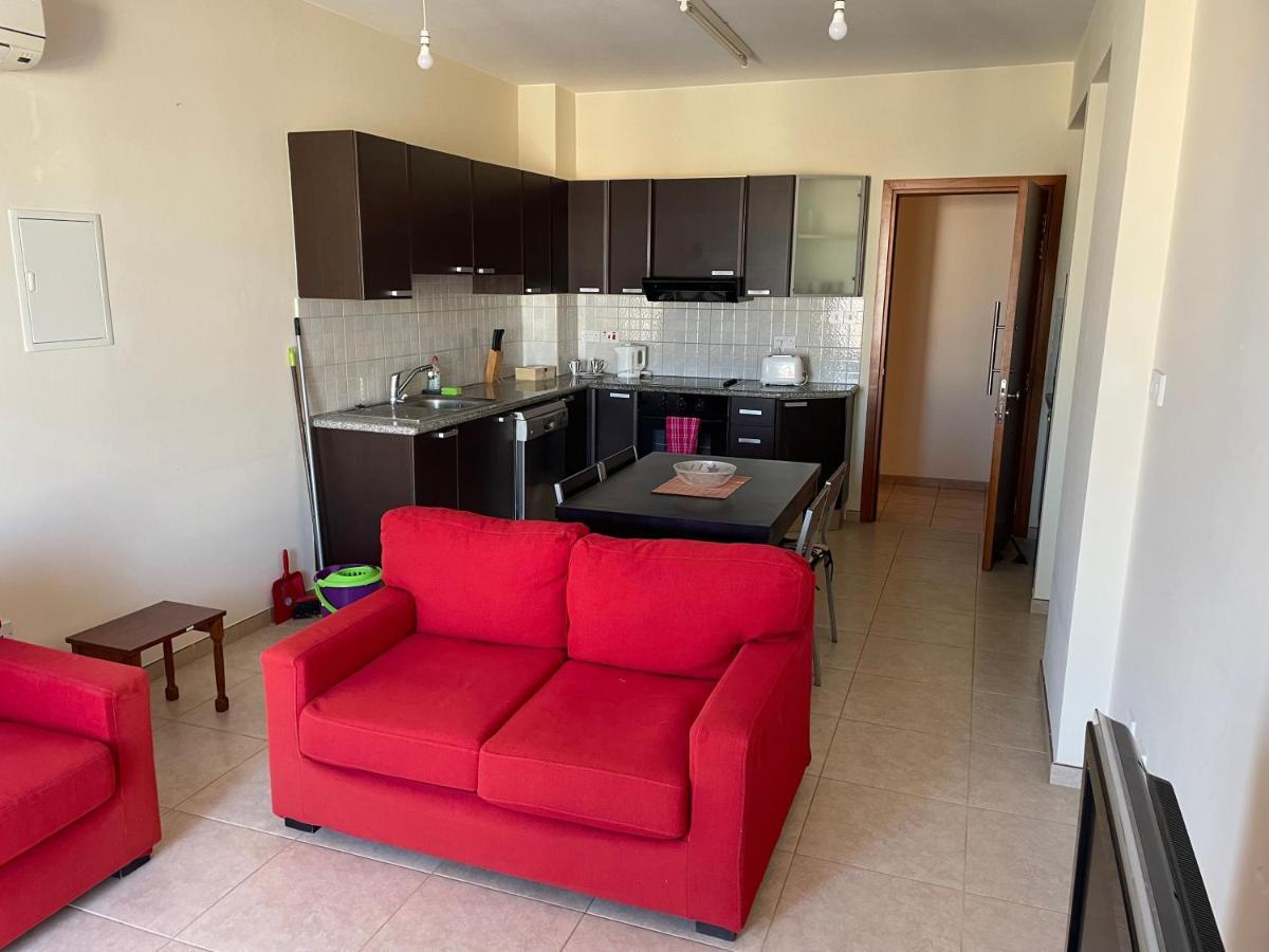 Kings Resort 1 Bedroom Apartment 파포스 외부 사진